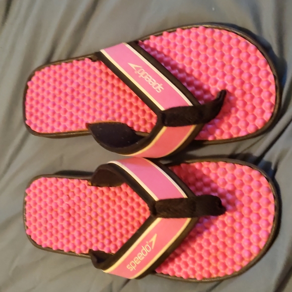 Speedo Shoes - 5for25🎈Speedo thong flip flops size L